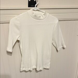 Old Navy Ribbed Mock Neck Short Sleeve Top EUC